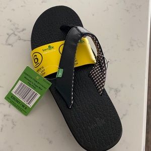 Sanuk Flip Flops Women’s size 6